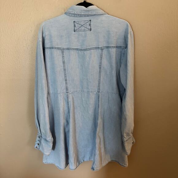 WE THE FREE Sammi Denim Mini Blue Size Medium Casual comfort long sleeve - Picture 8 of 8